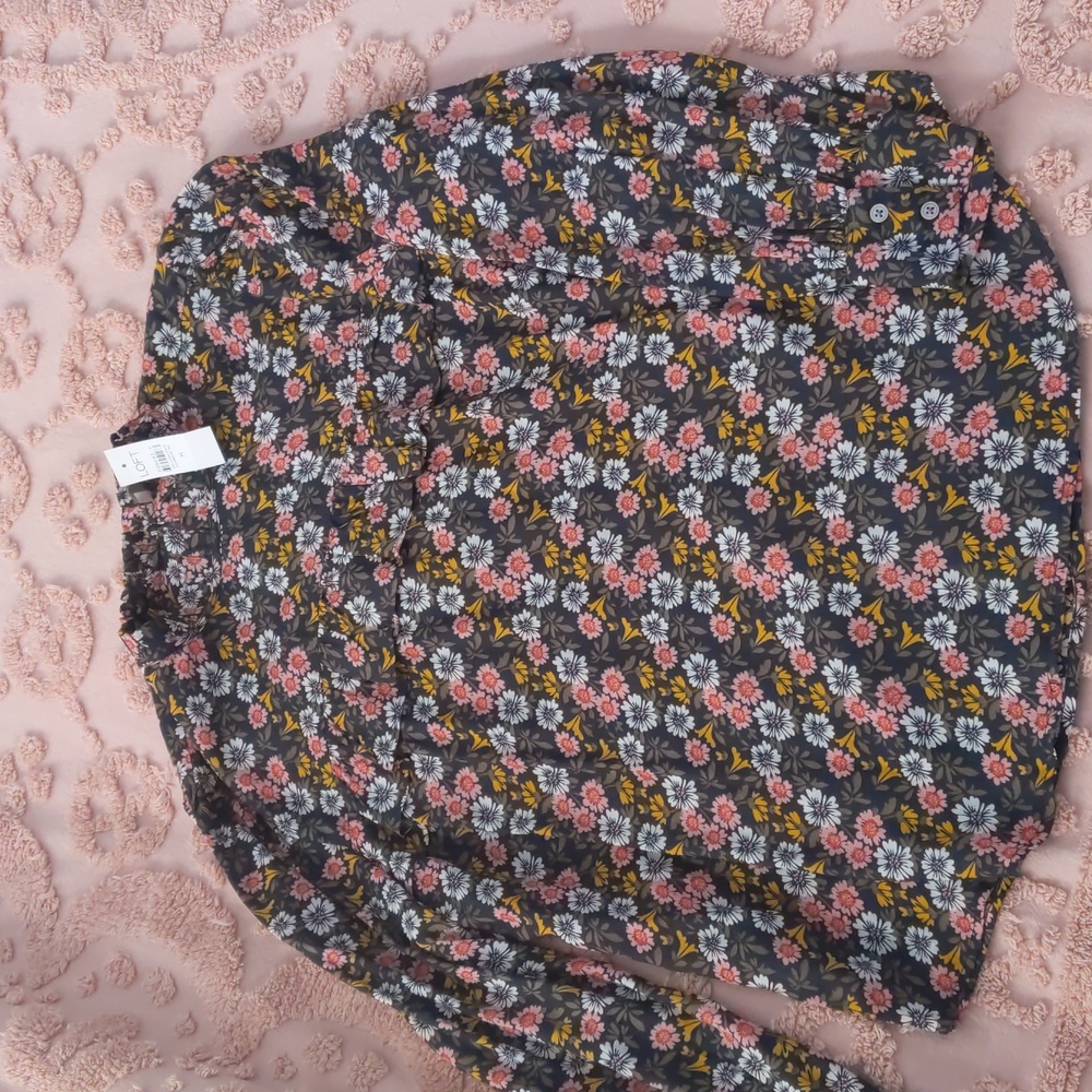 Loft floral ruffled blouse